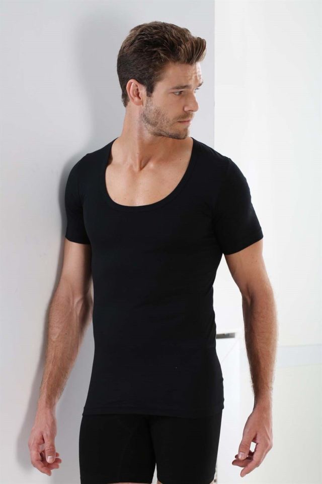 Erkek Basic Slim Fit %100 Pamuk Bisiklet Yaka Kısa Kollu T-Shirt
